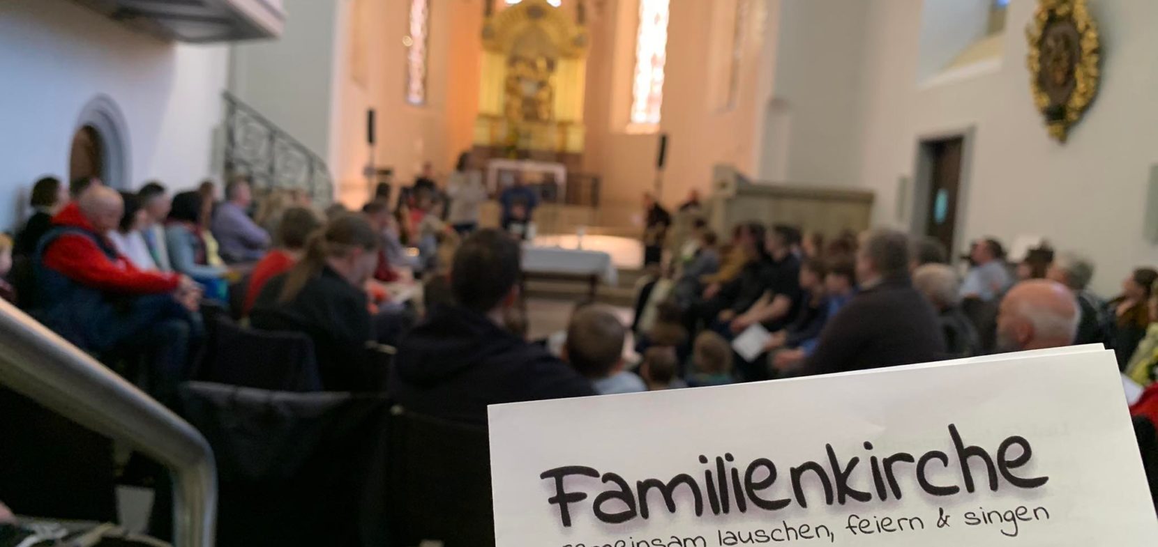 Familienkirche und Familiengottesdienst